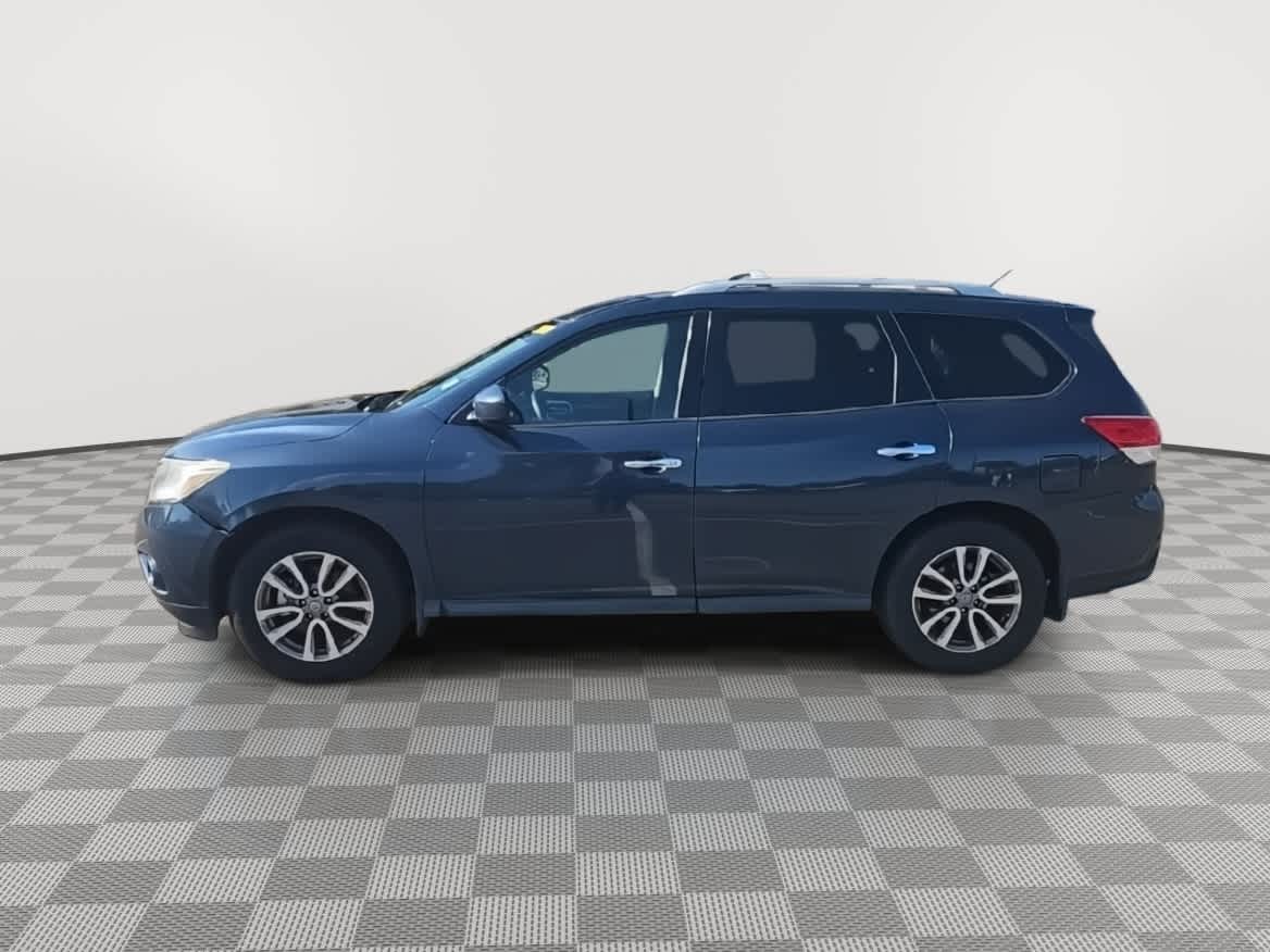 Thumbnail: 2015 Nissan Pathfinder - 5