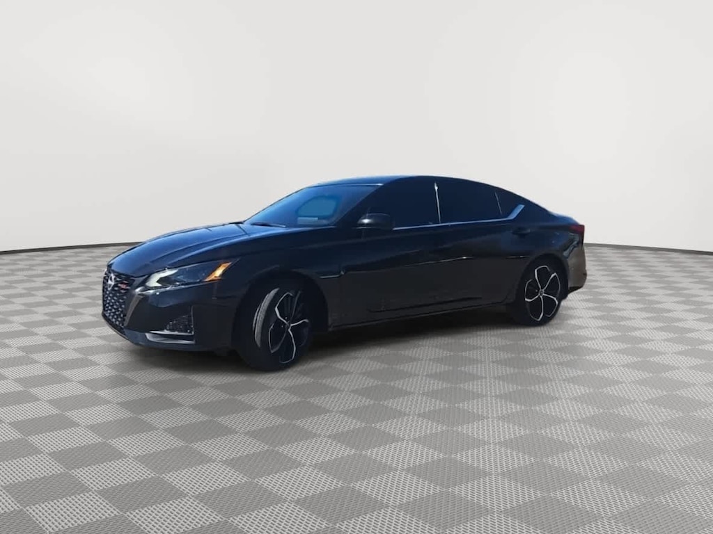 Used 2024 Nissan Altima 2.5 SR Sedan