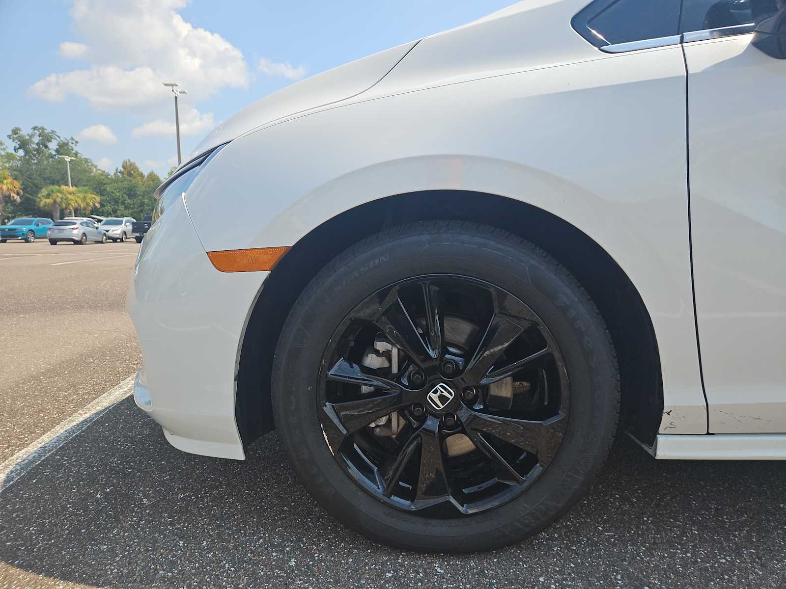 Thumbnail: 2023 Honda Odyssey - 19