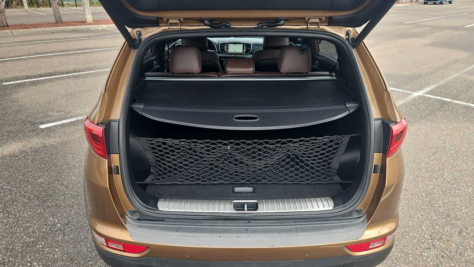 Thumbnail: 2017 Kia Sportage - 21