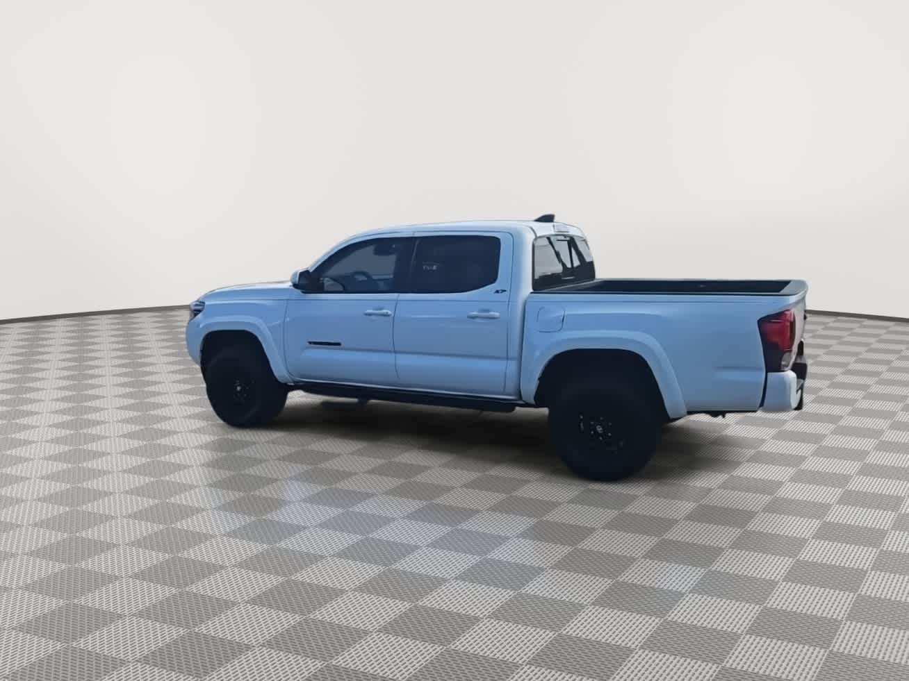 Thumbnail: 2022 Toyota Tacoma - 6