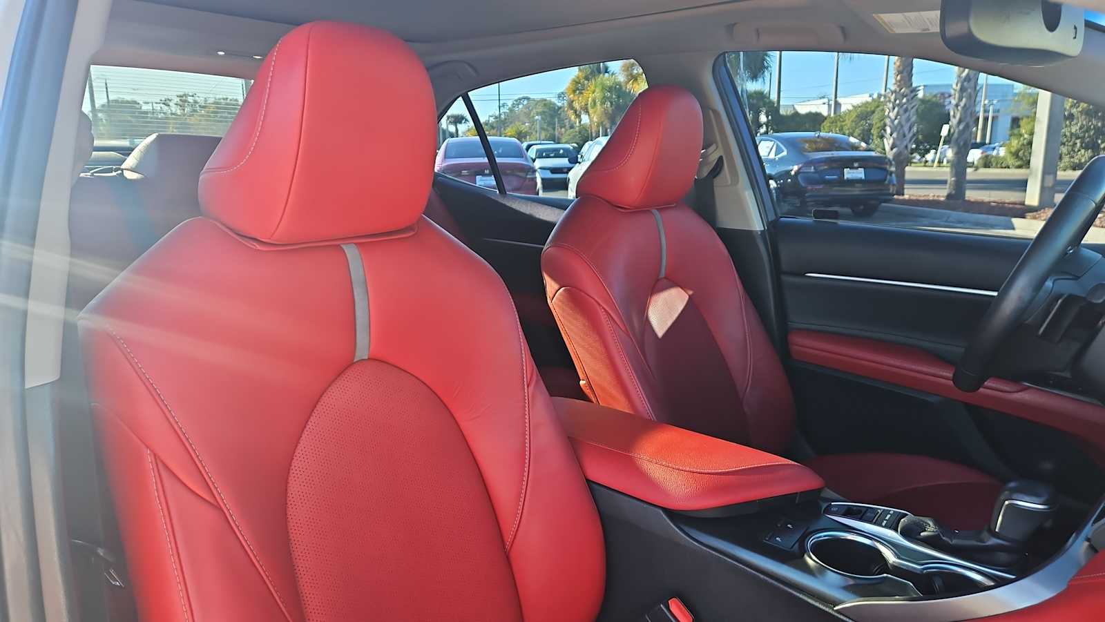 Thumbnail: 2018 Toyota Camry - 26