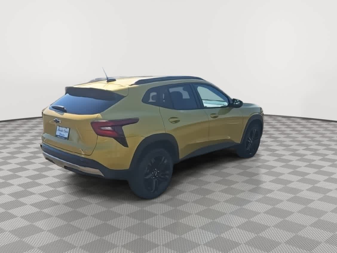 Thumbnail: 2024 Chevrolet Trax - 8