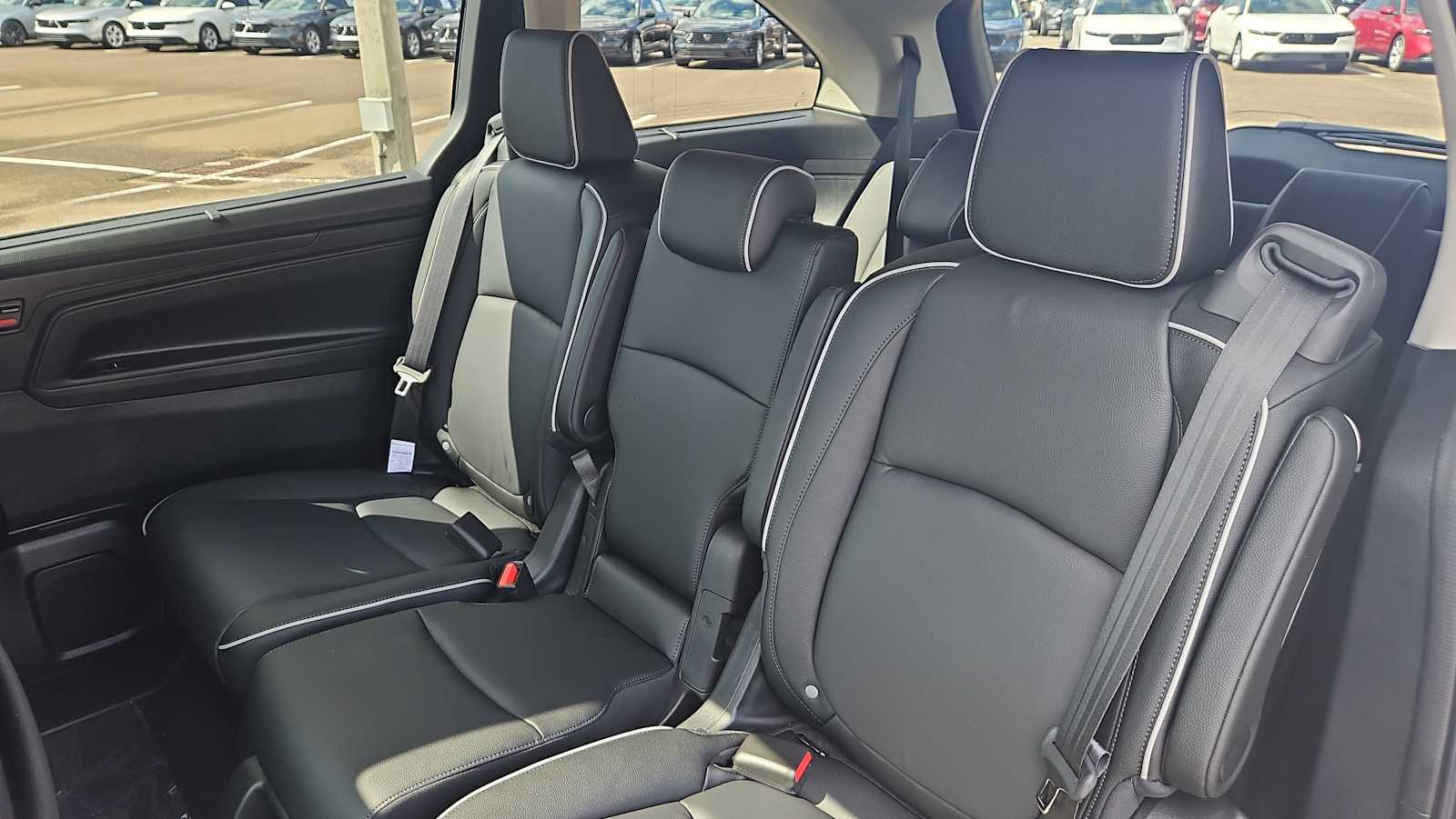 2026 Honda Odyssey Touring - Photo 24