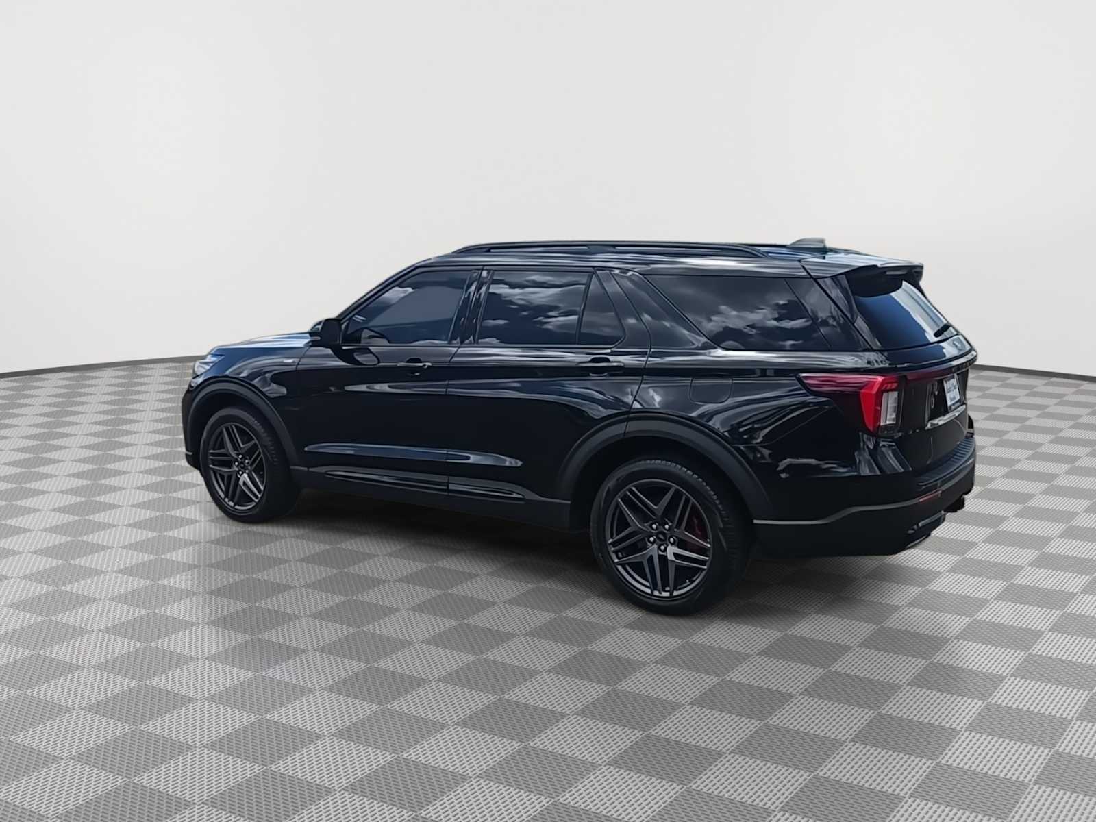 Thumbnail: 2025 Ford Explorer - 6