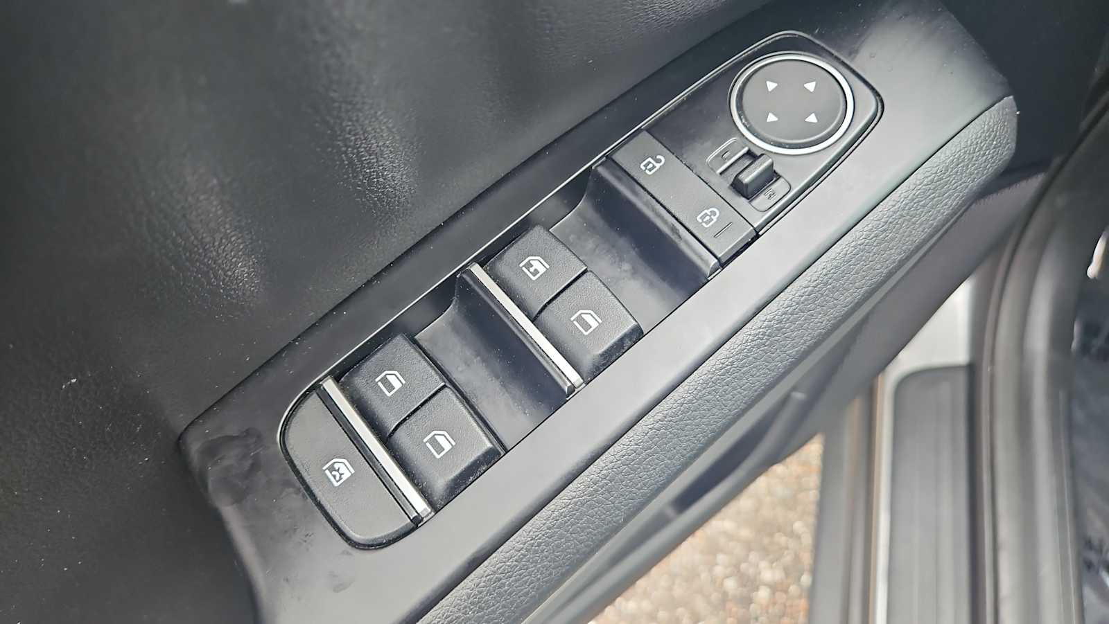 Thumbnail: 2023 Kia Soul - 16
