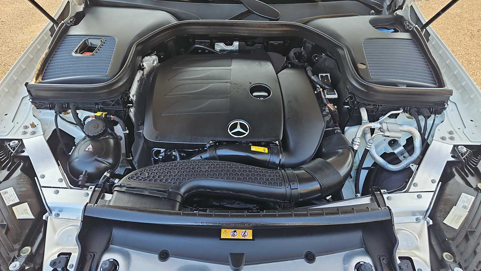 Thumbnail: 2022 Mercedes-Benz GLC - 17