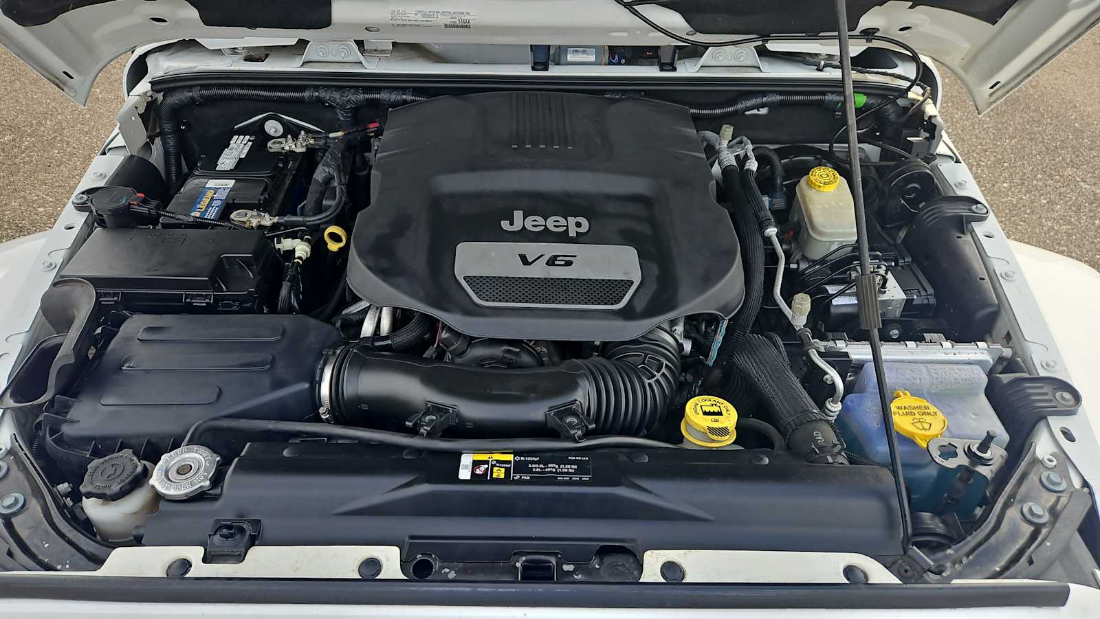 Thumbnail: 2017 Jeep Wrangler - 17