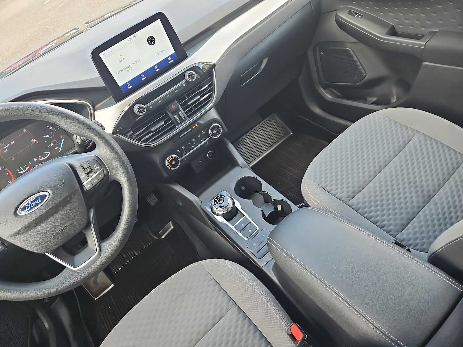 2020 Ford Escape SE 22