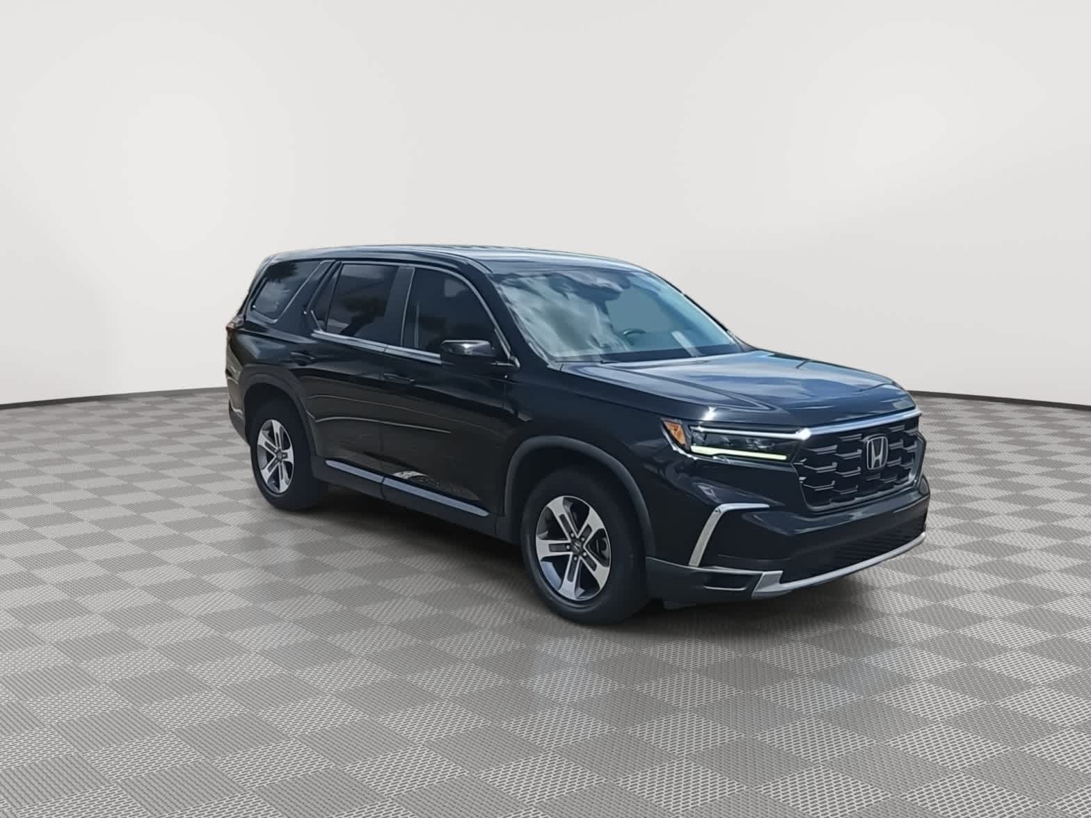 Thumbnail: 2023 Honda Pilot - 2