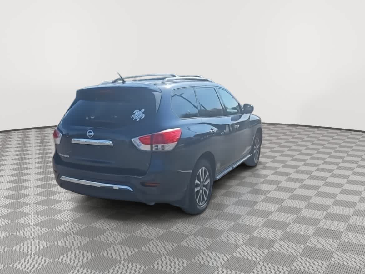Thumbnail: 2015 Nissan Pathfinder - 8