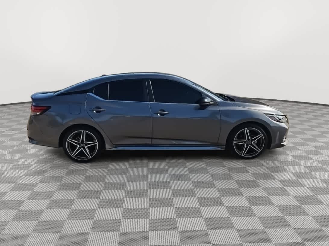 Thumbnail: 2022 Nissan Sentra - 9
