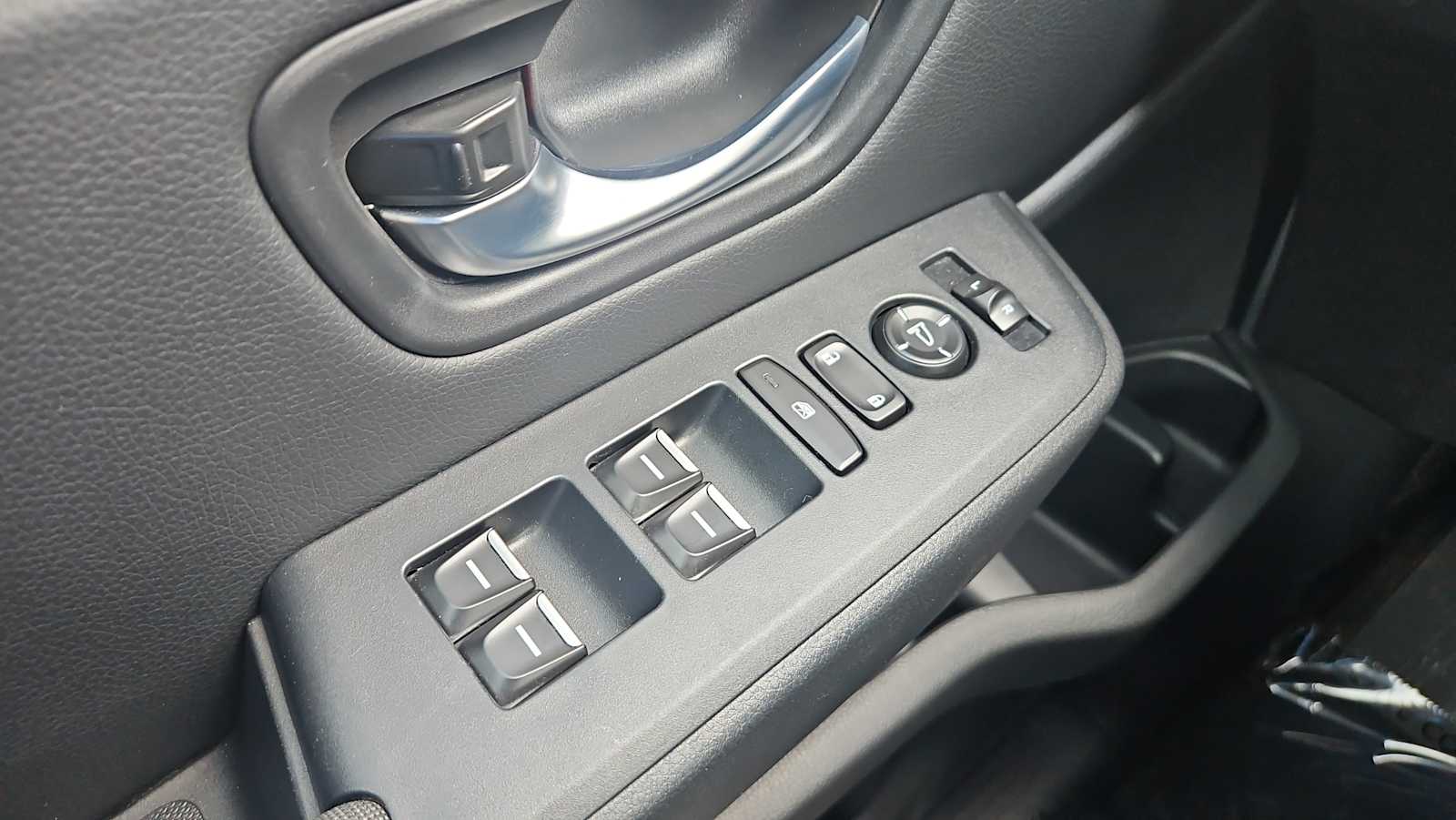 Thumbnail: 2025 Honda Pilot - 15