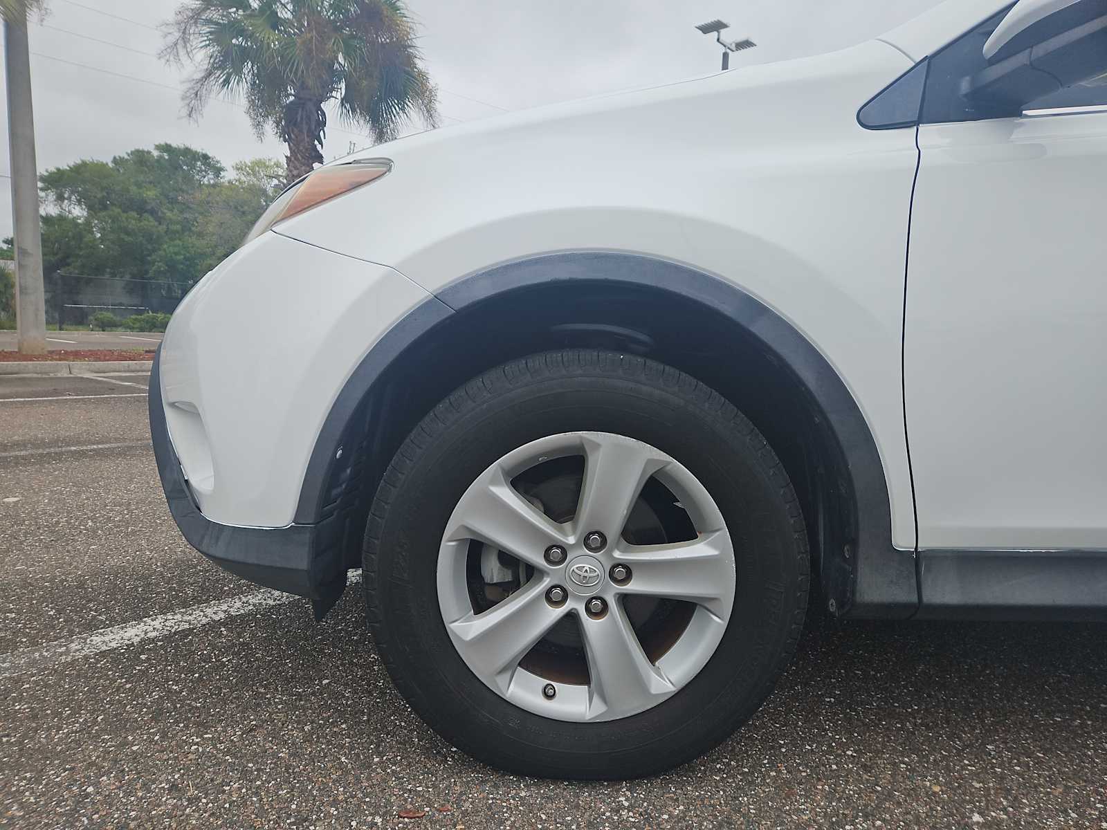 Thumbnail: 2014 Toyota RAV4 - 19