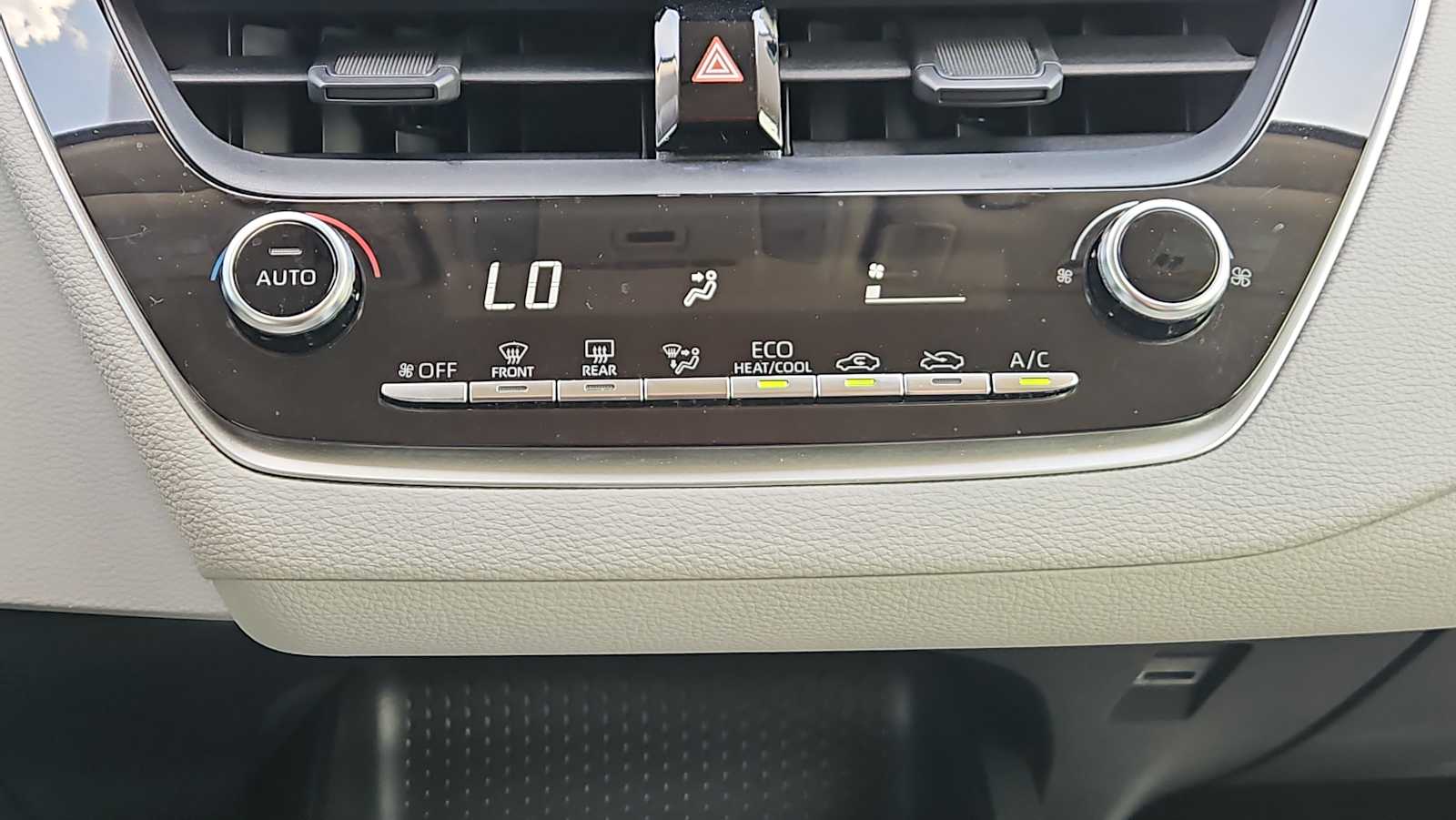 Thumbnail: 2022 Toyota Corolla - 15