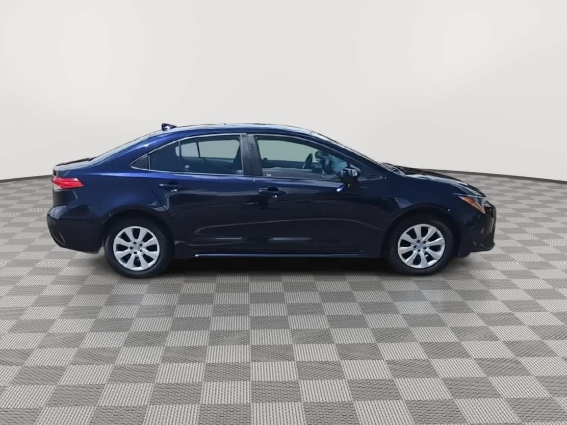 Thumbnail: 2022 Toyota Corolla - 9