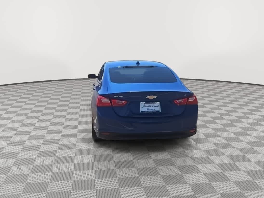 Thumbnail: 2023 Chevrolet Malibu - 7