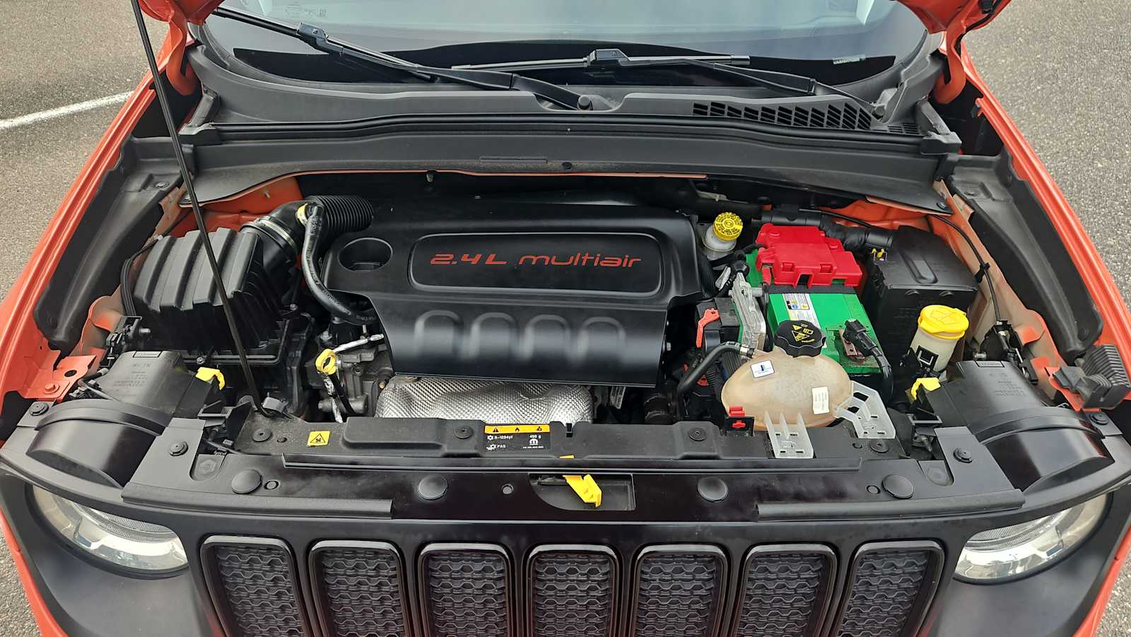 Thumbnail: 2019 Jeep Renegade - 25