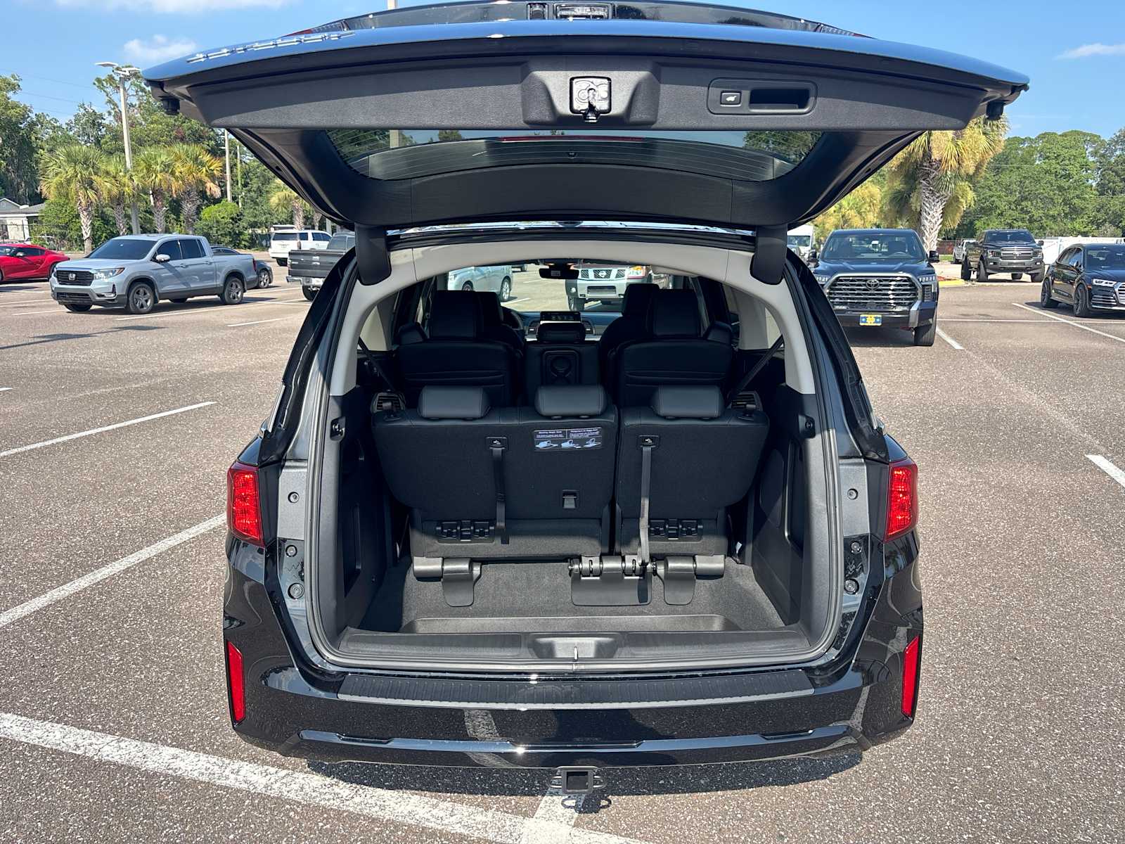 Thumbnail: 2026 Honda Odyssey - 20