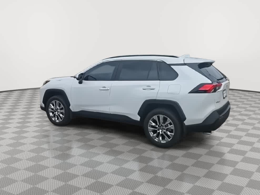 Thumbnail: 2025 Toyota RAV4 - 6