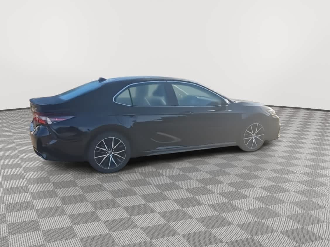 Thumbnail: 2023 Toyota Camry - 9