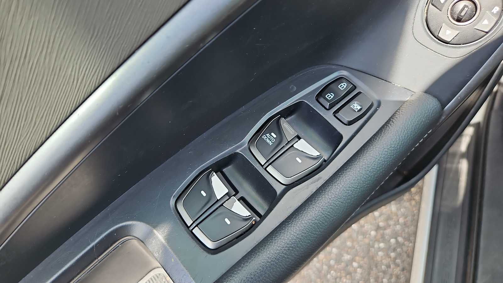 Thumbnail: 2018 Hyundai Santa Fe - 14