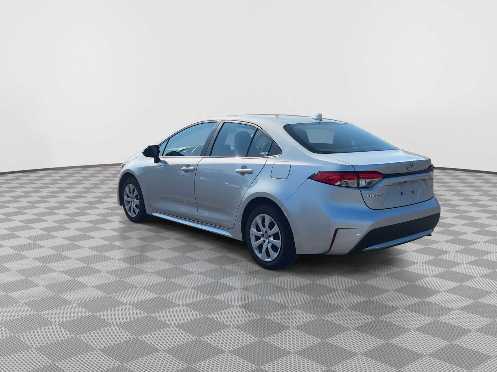 Thumbnail: 2022 Toyota Corolla - 6