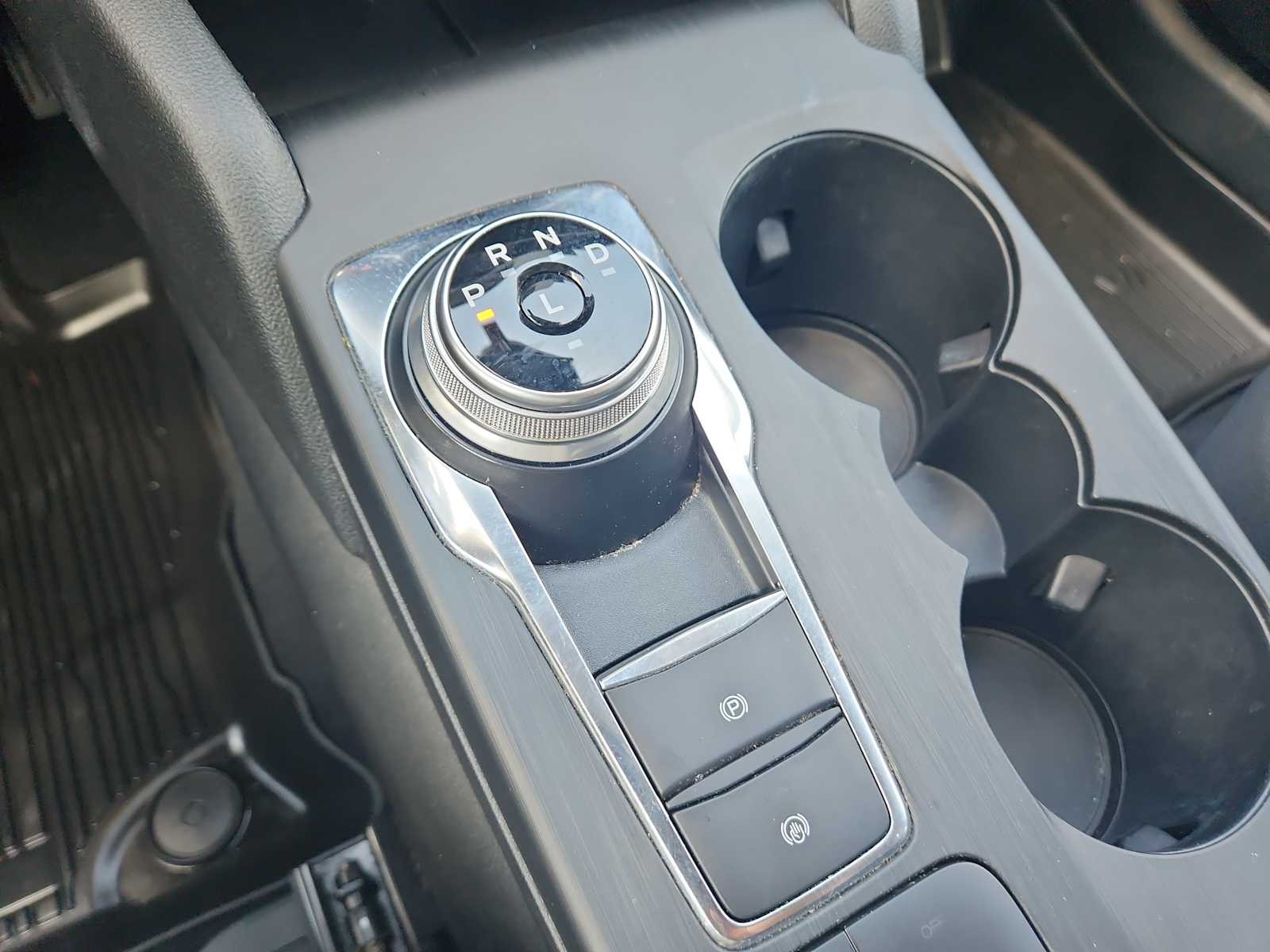 2020 Ford Escape SE 21