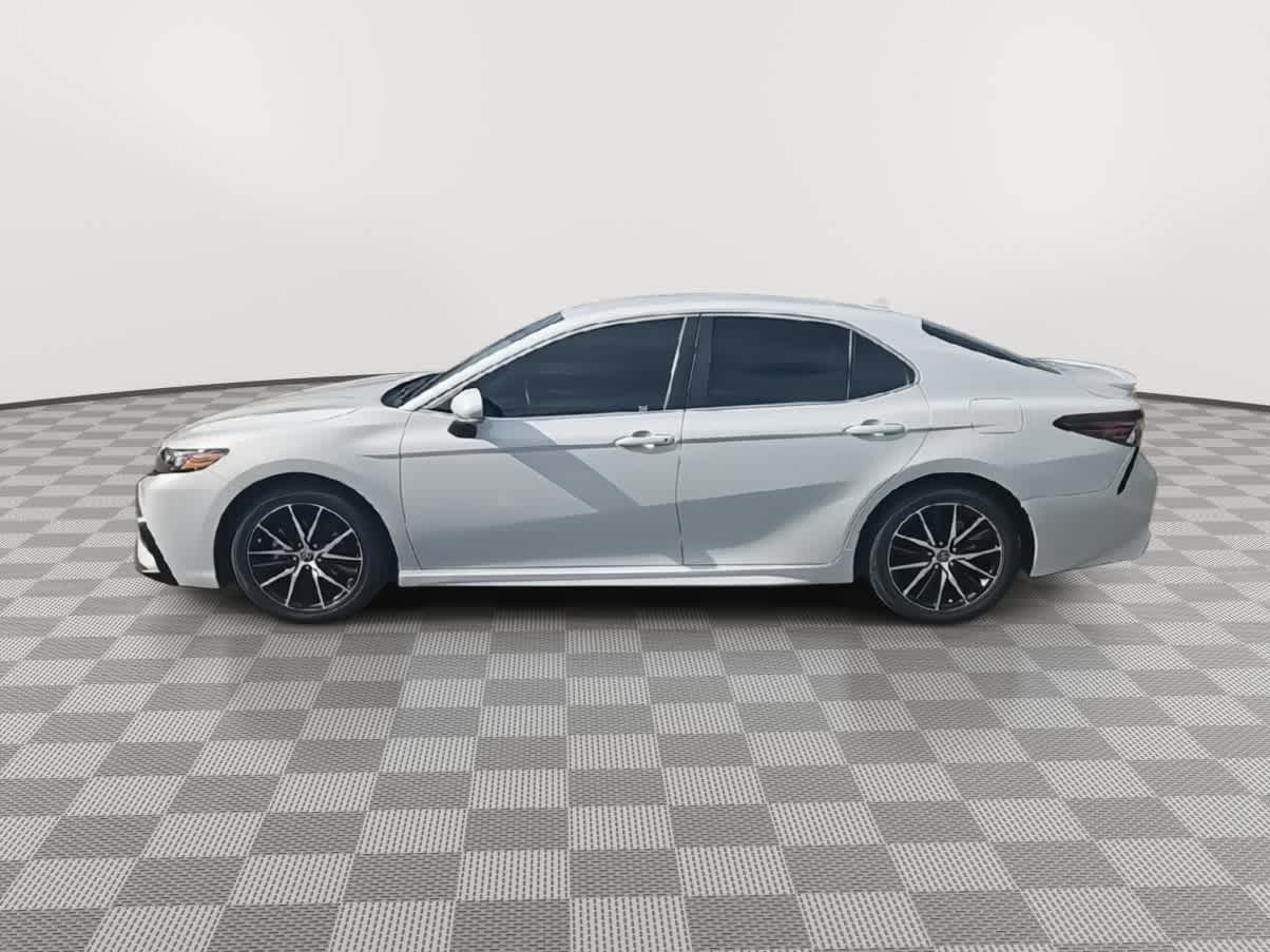 Thumbnail: 2023 Toyota Camry - 5
