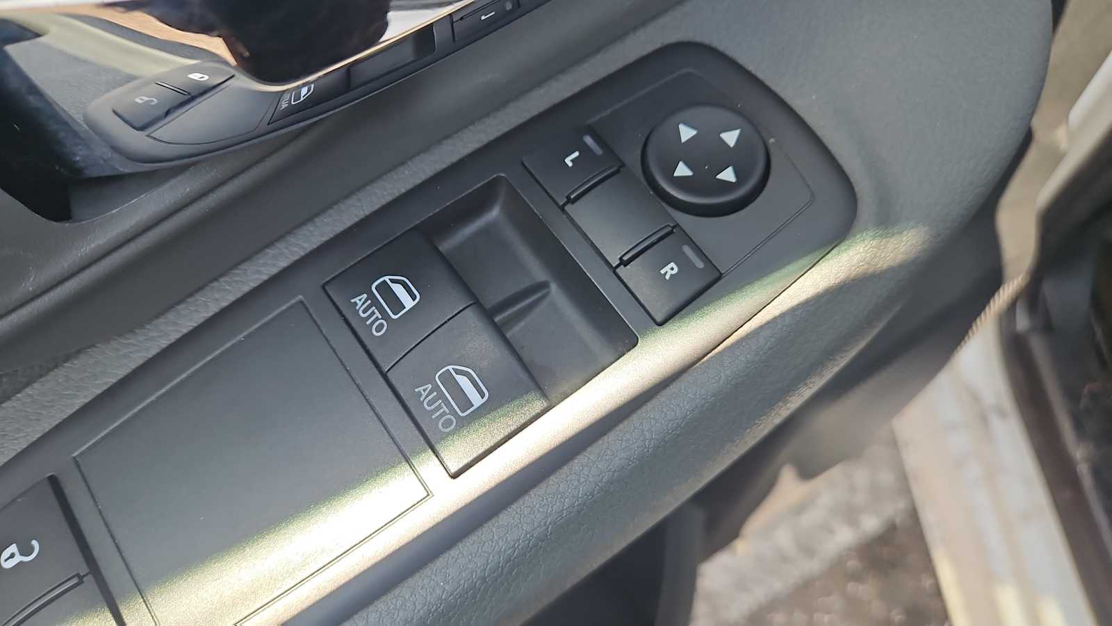 Thumbnail: 2021 RAM 1500 Classic - 15