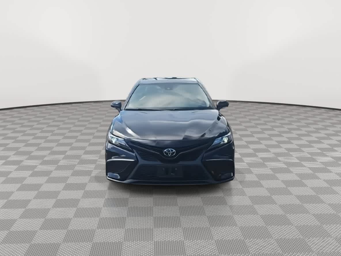 Thumbnail: 2022 Toyota Camry - 3