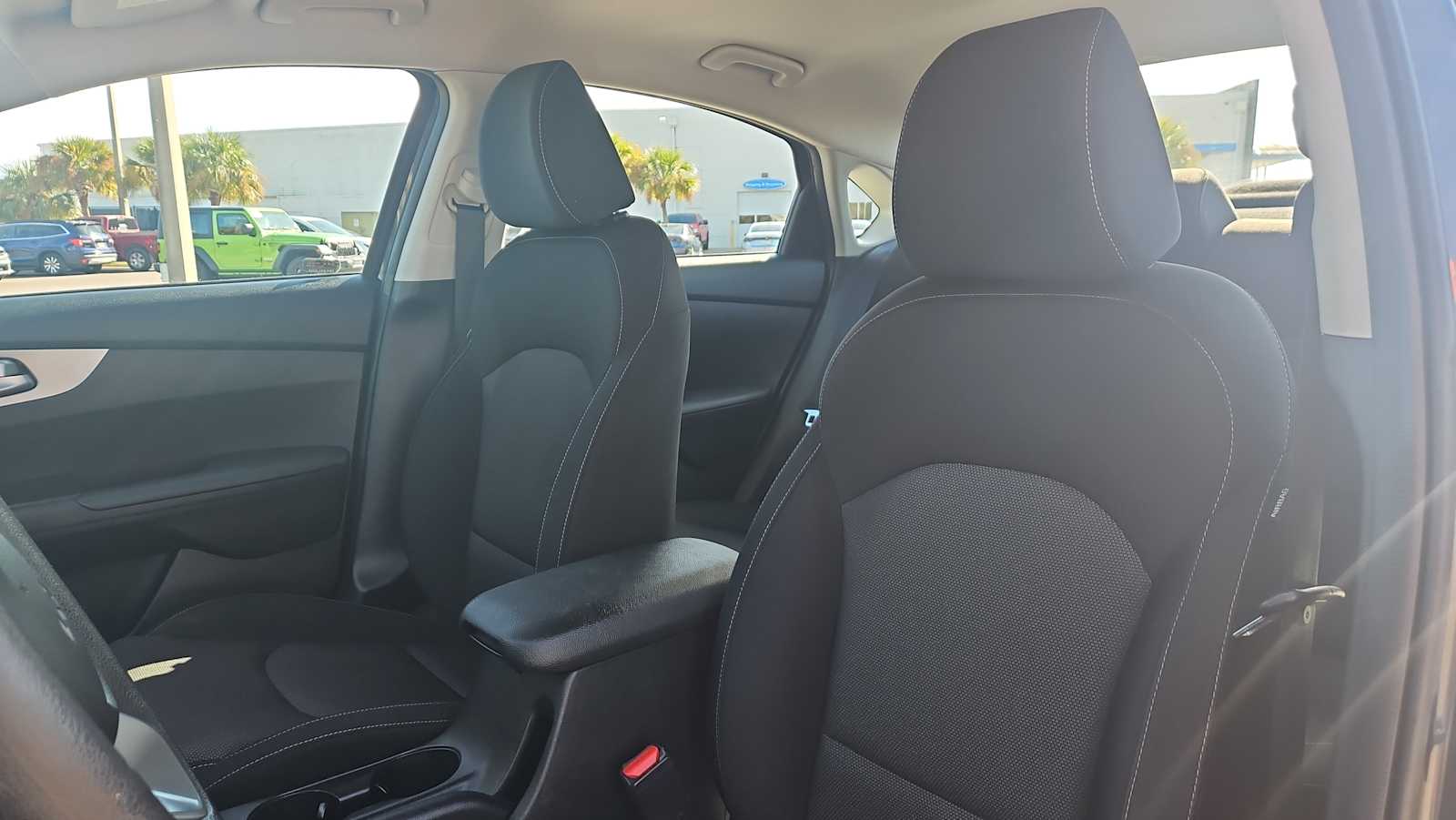 Thumbnail: 2023 Kia Forte - 13