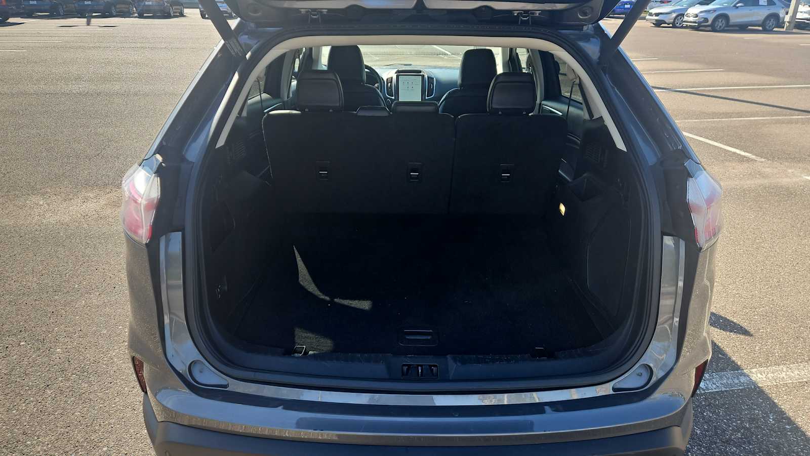 Thumbnail: 2022 Ford Edge - 20