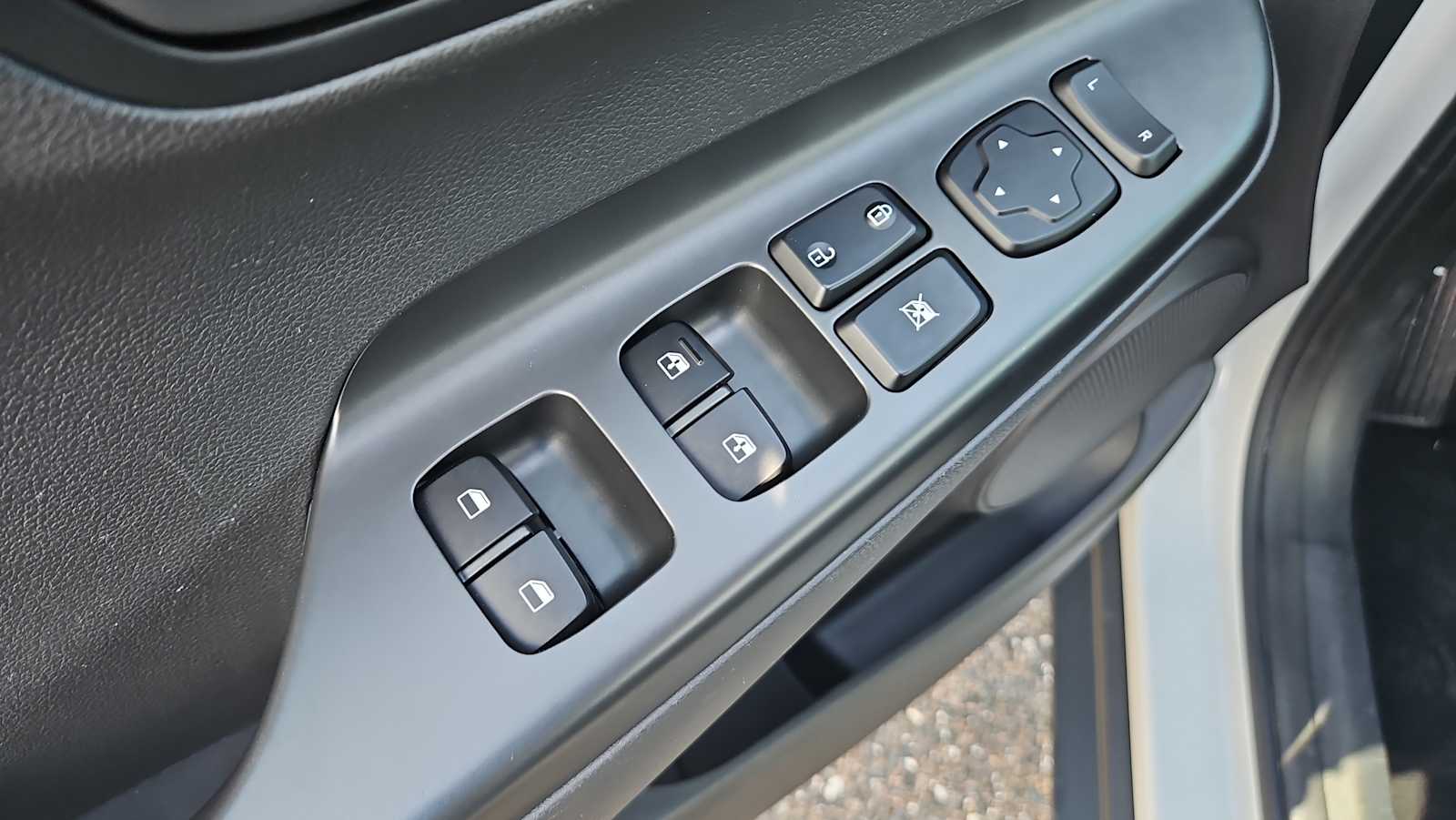 Thumbnail: 2023 Hyundai Kona - 15