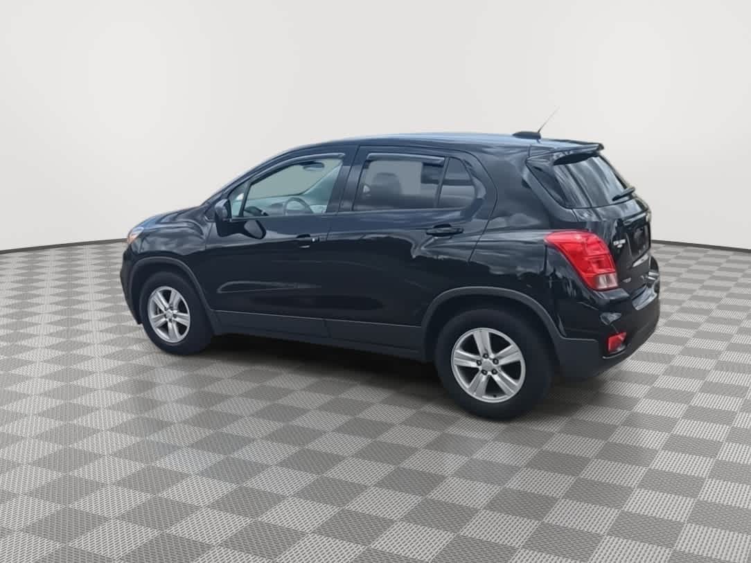 Thumbnail: 2020 Chevrolet Trax - 6