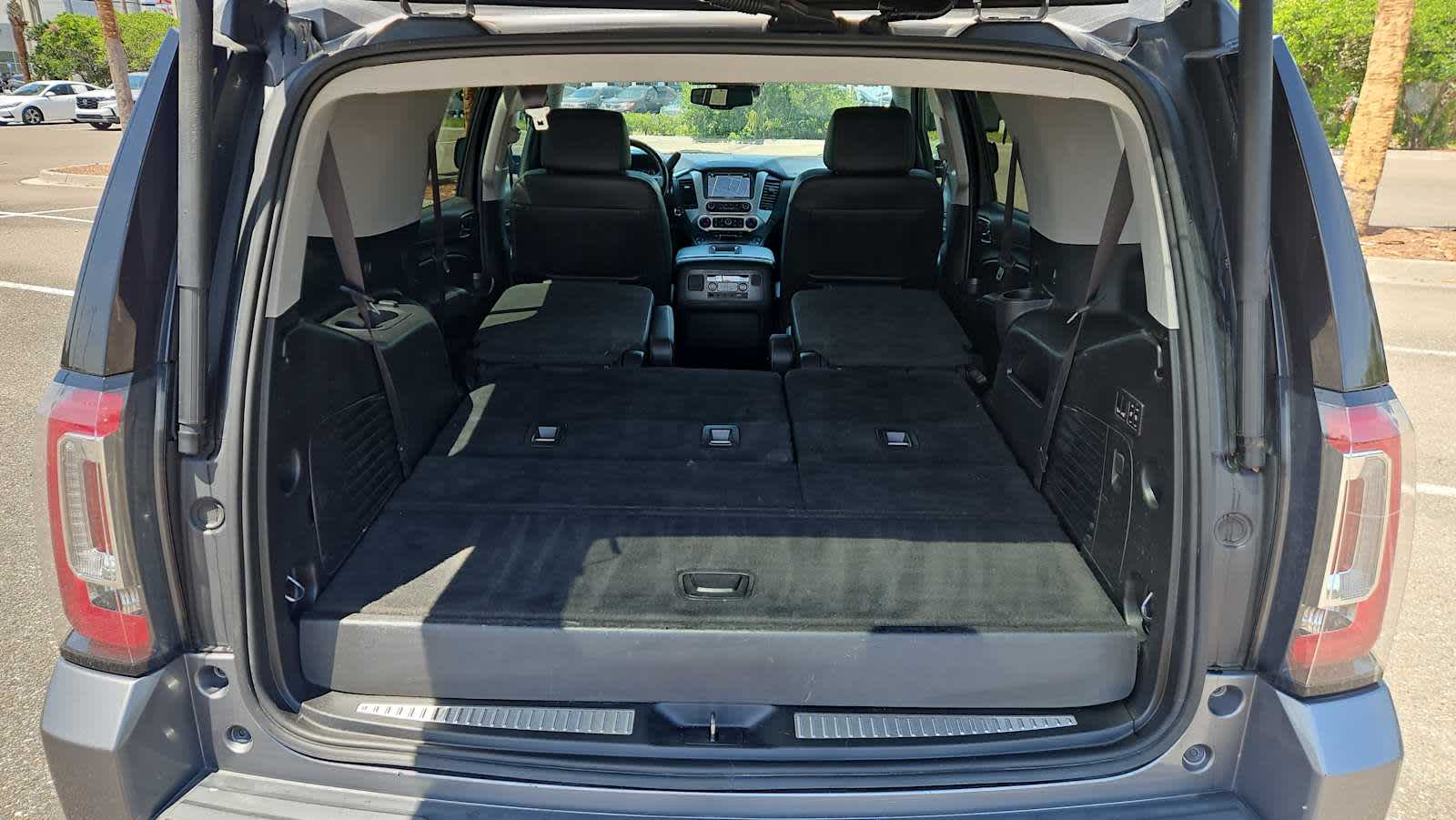 Thumbnail: 2019 GMC Yukon - 22