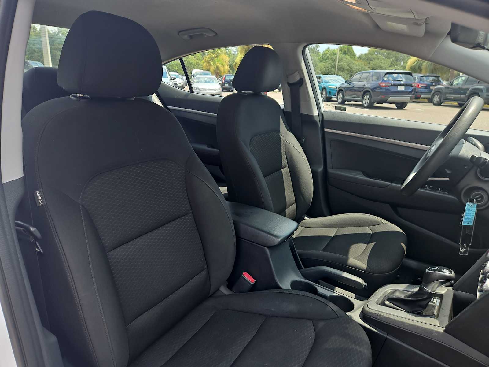 Thumbnail: 2020 Hyundai Elantra - 24