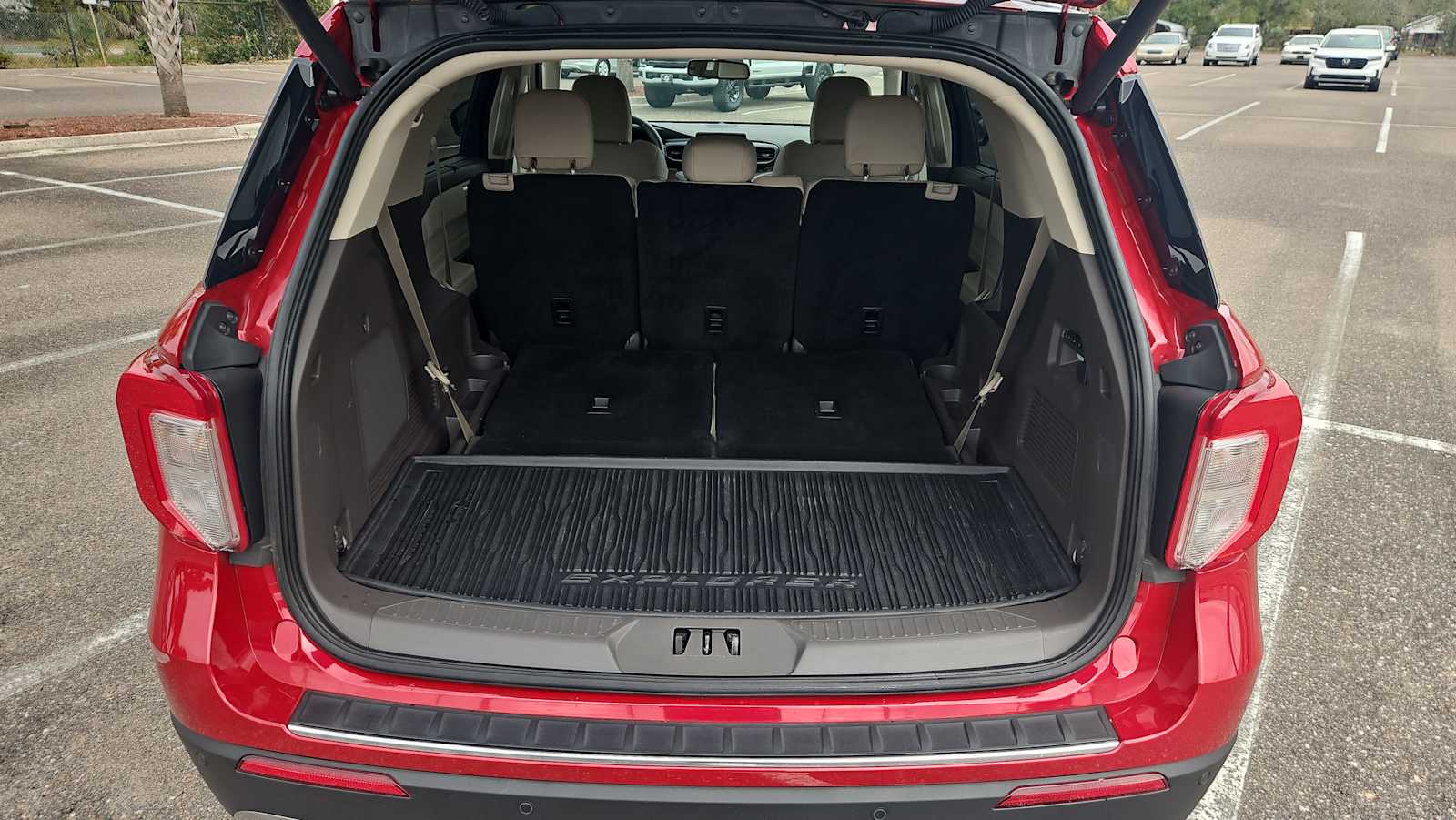 Thumbnail: 2023 Ford Explorer - 21