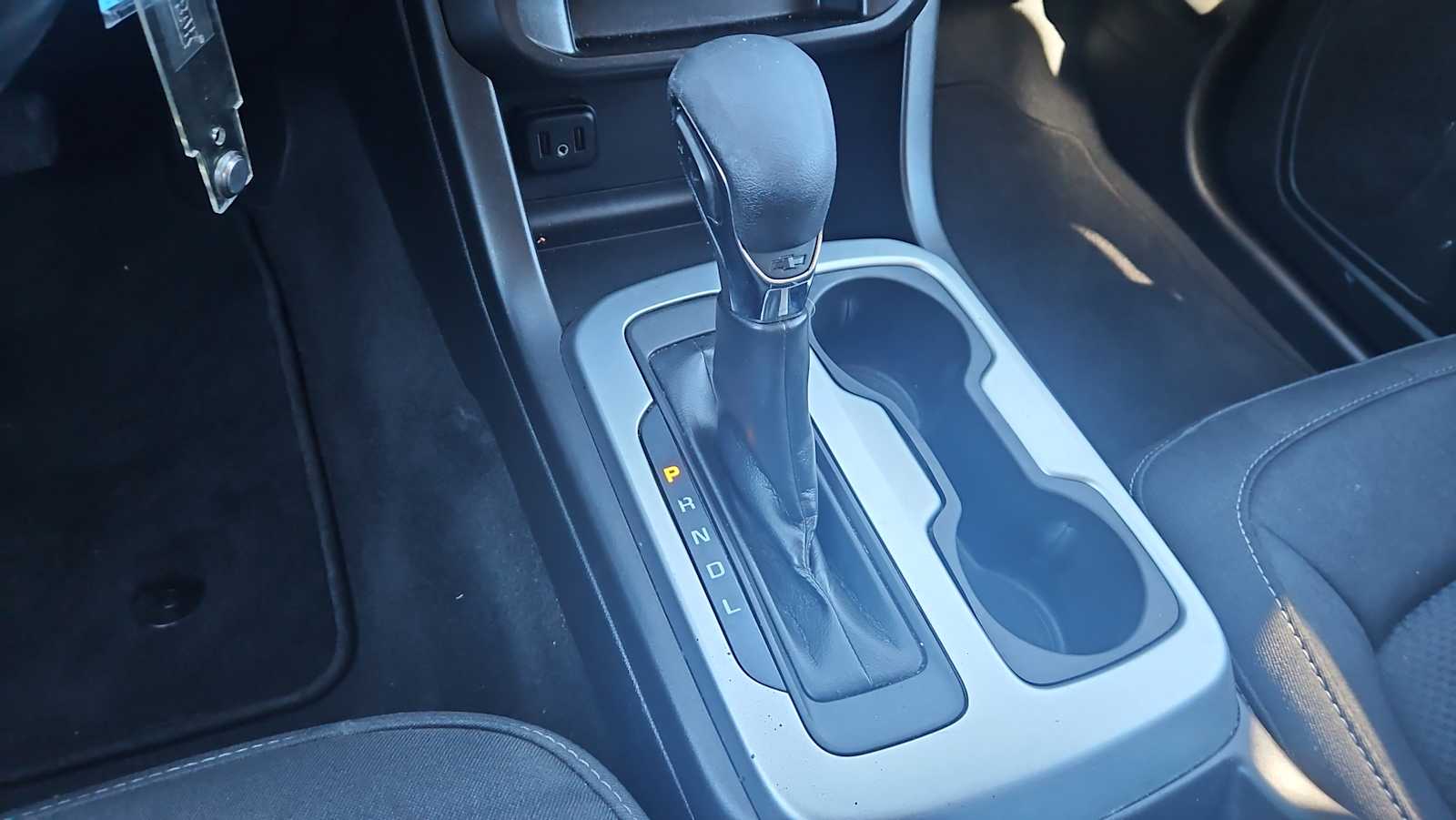 Thumbnail: 2022 Chevrolet Colorado - 22