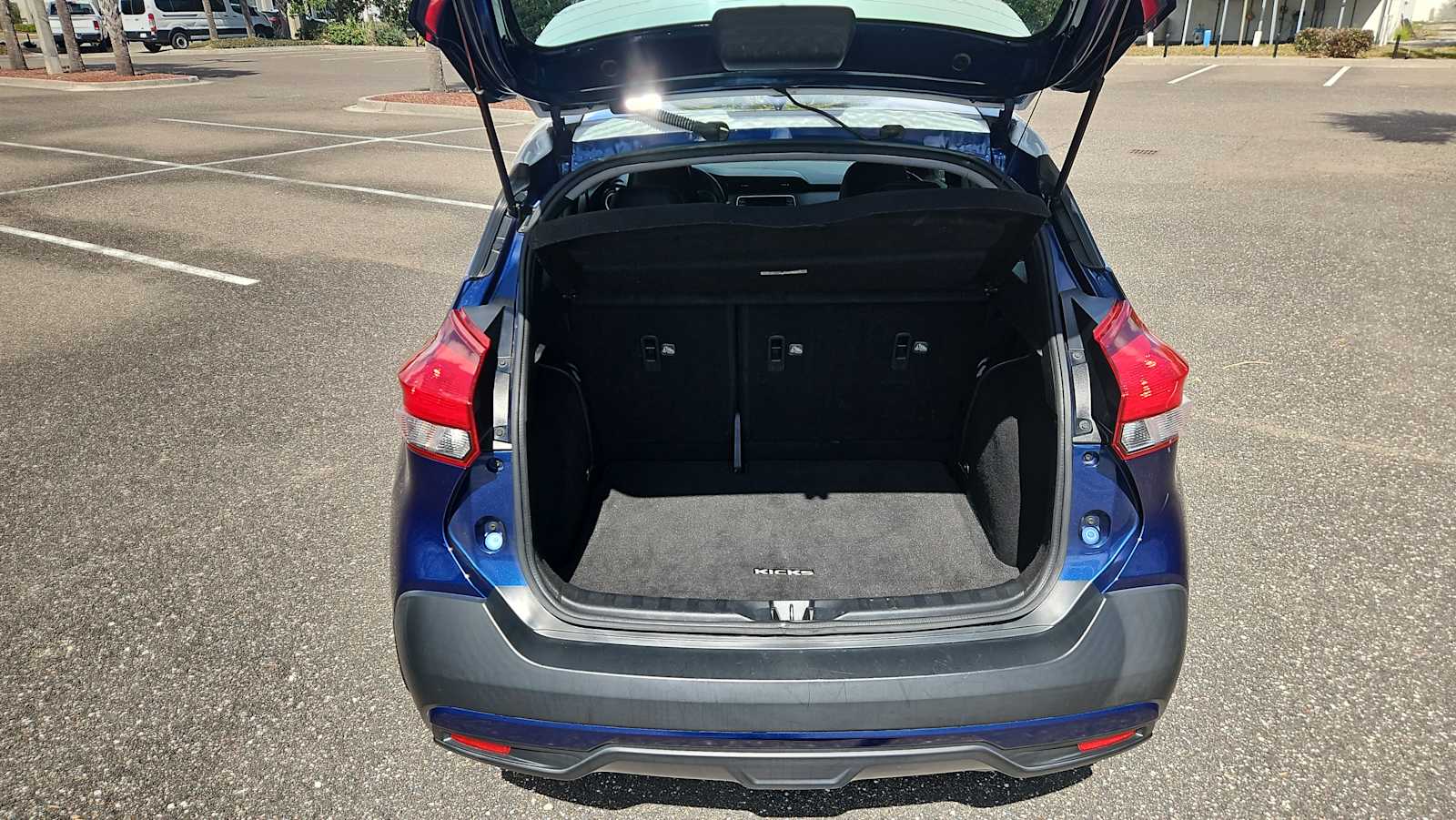 Thumbnail: 2019 Nissan Kicks - 20