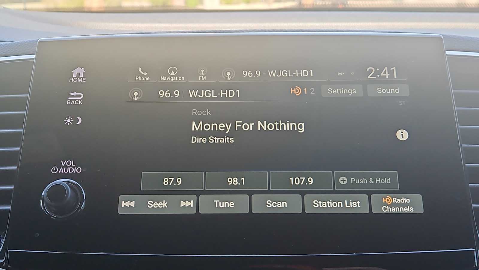 Thumbnail: 2020 Honda Passport - 12