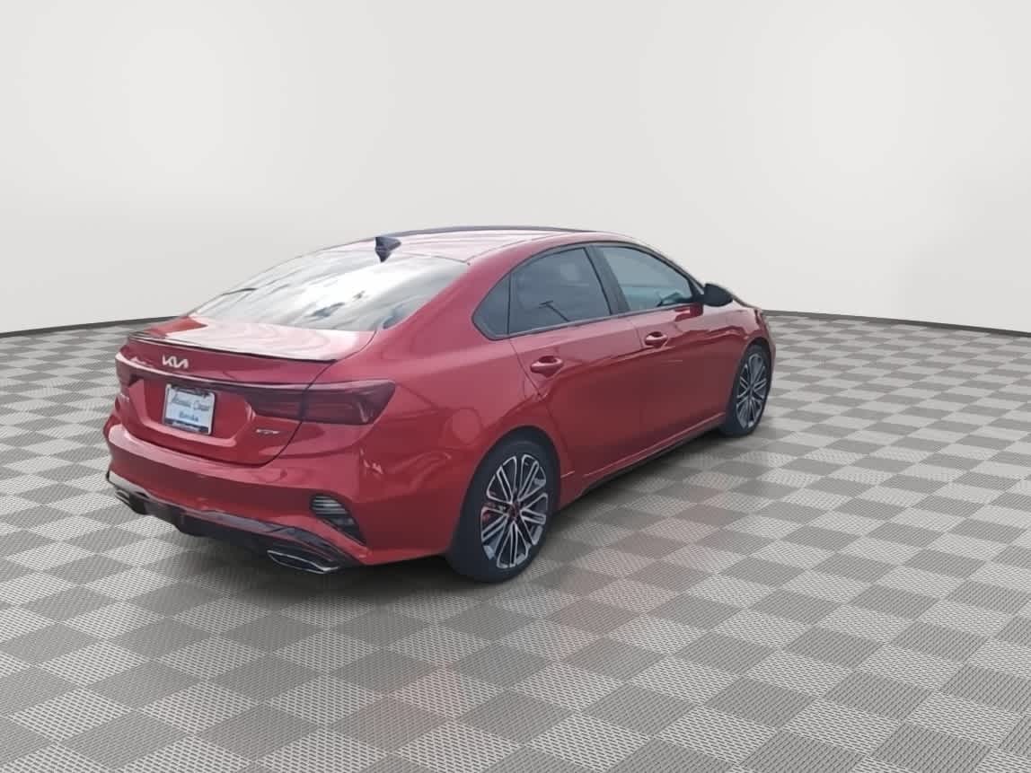 Thumbnail: 2022 Kia Forte - 8