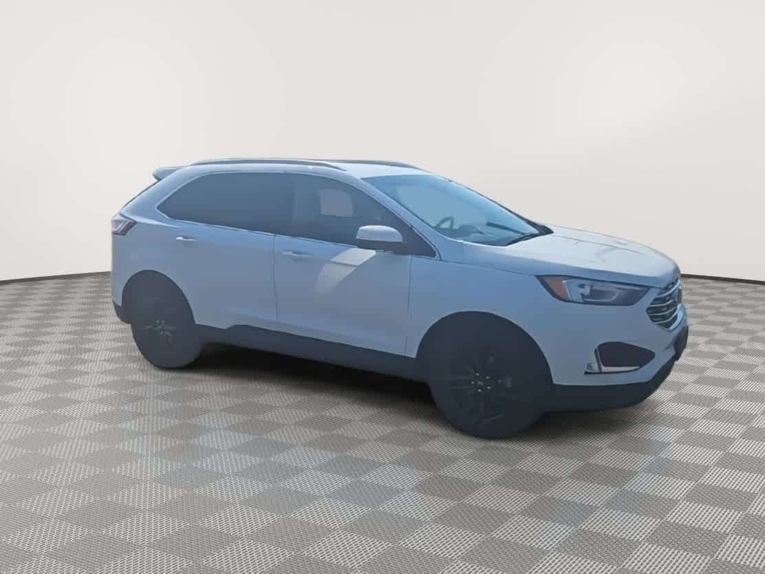 Thumbnail: 2020 Ford Edge - 2