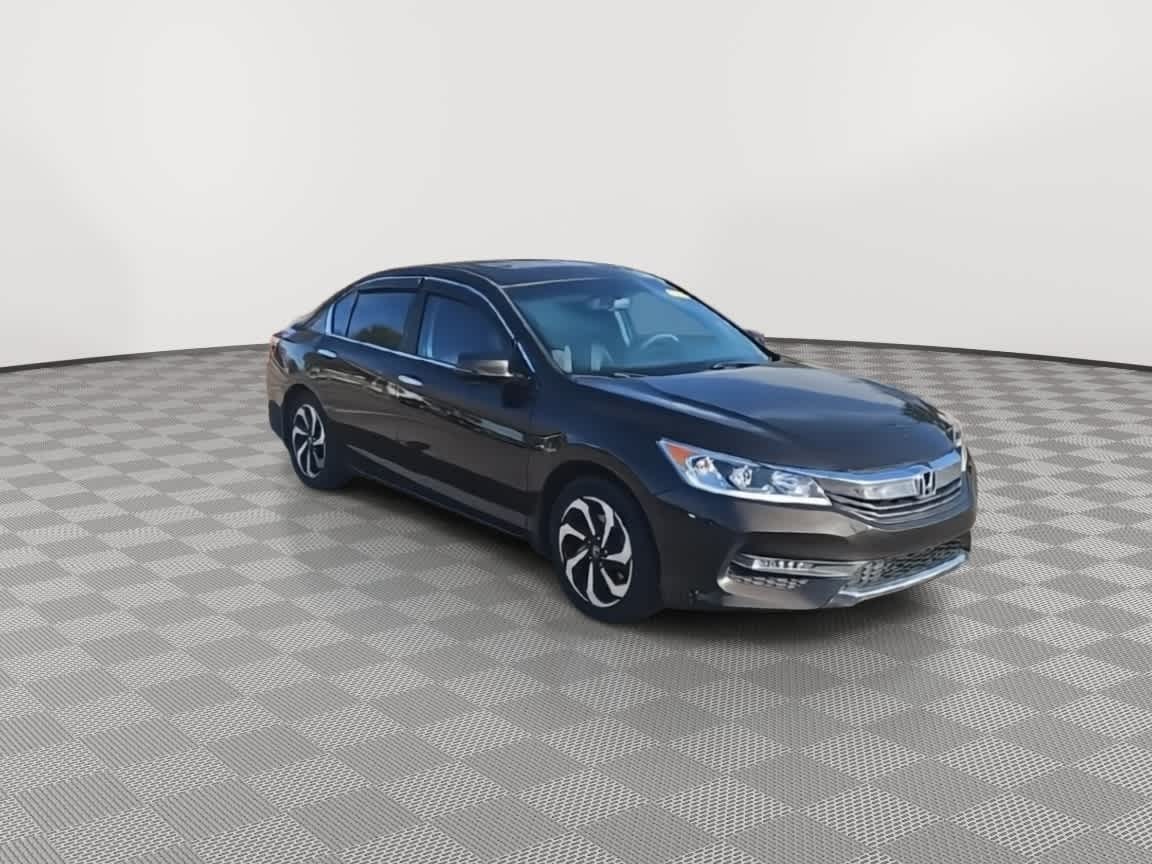 Thumbnail: 2017 Honda Accord - 2