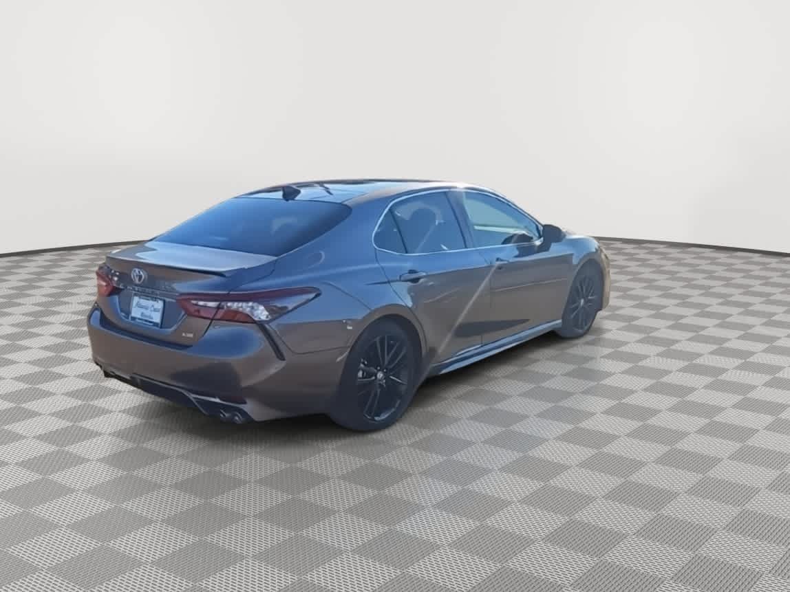 Thumbnail: 2022 Toyota Camry - 8