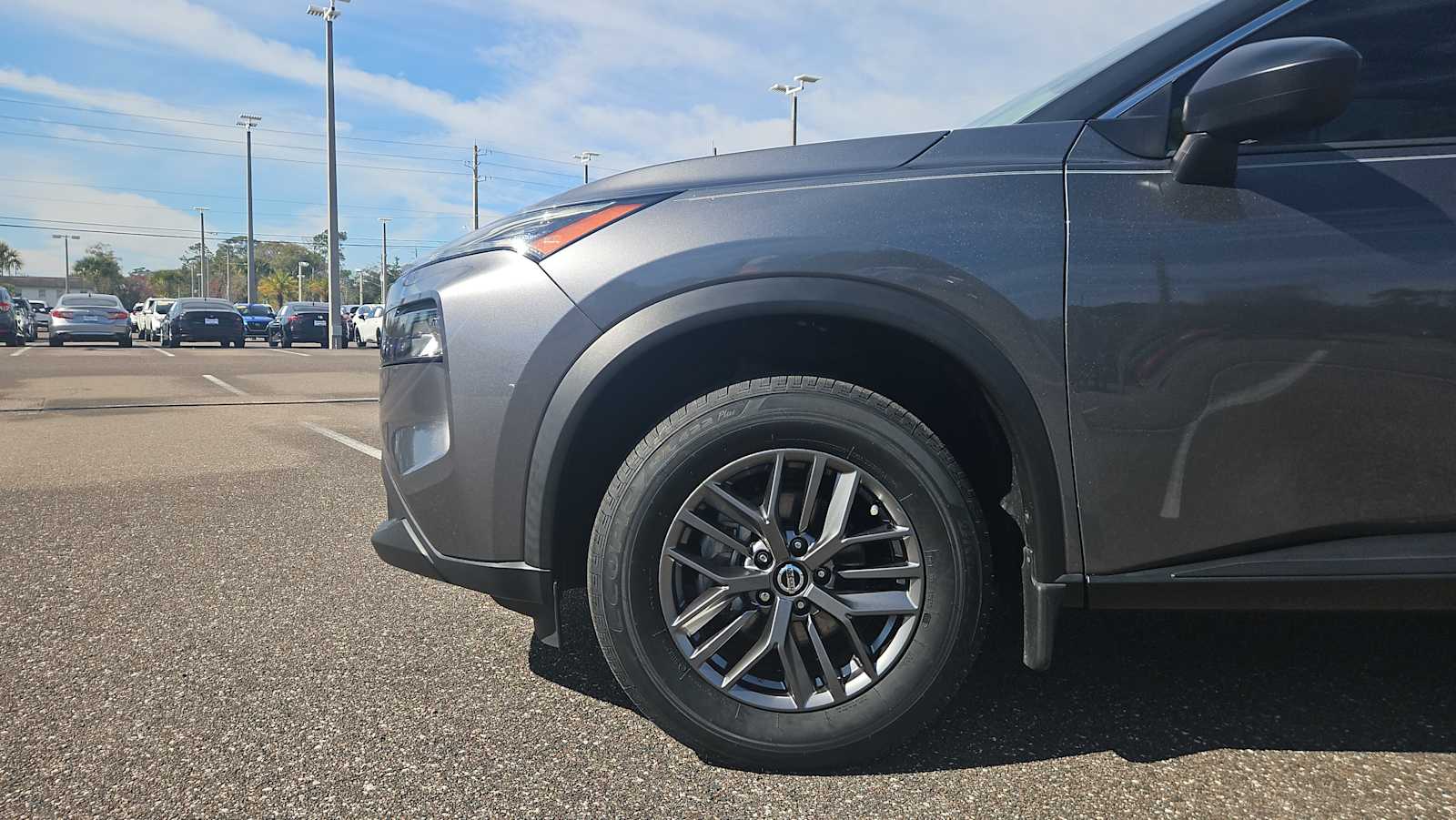 Thumbnail: 2021 Nissan Rogue - 18