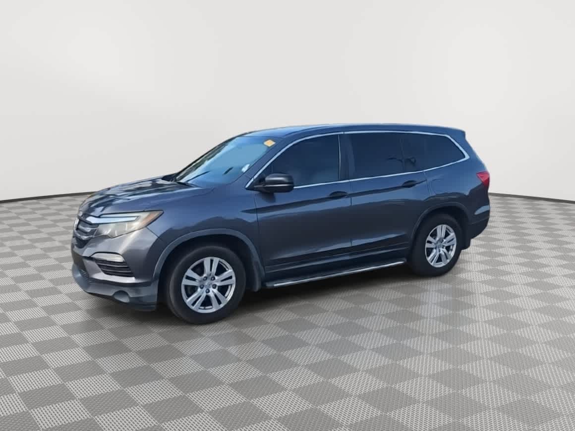 Thumbnail: 2016 Honda Pilot - 4