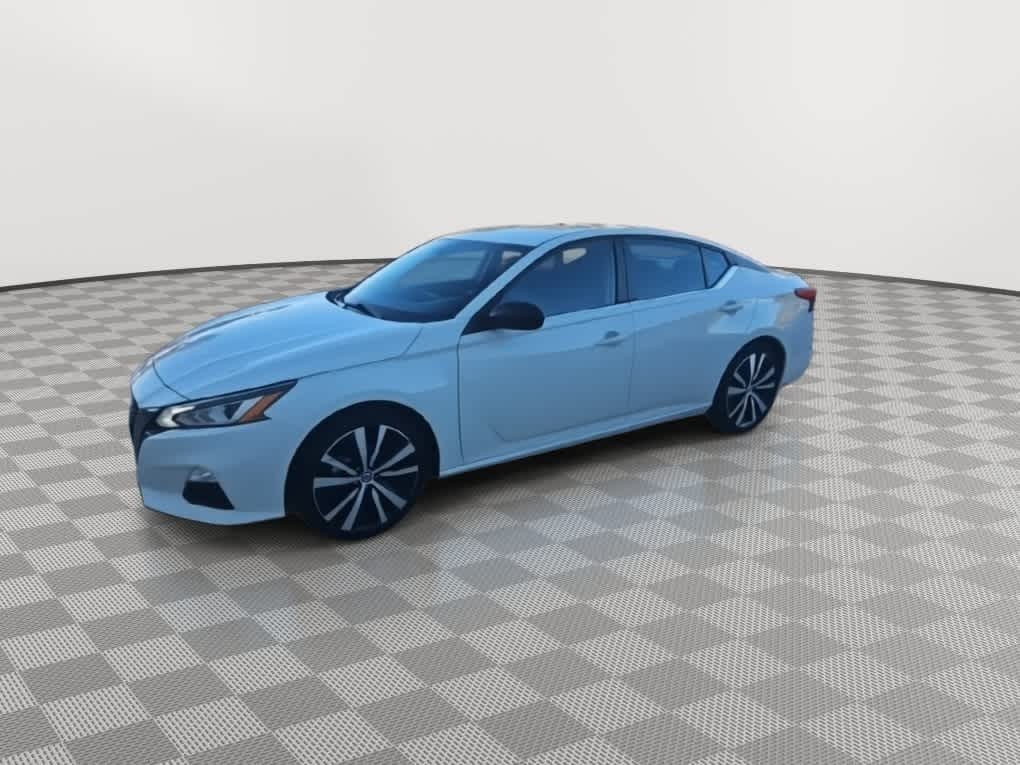 Thumbnail: 2022 Nissan Altima - 4