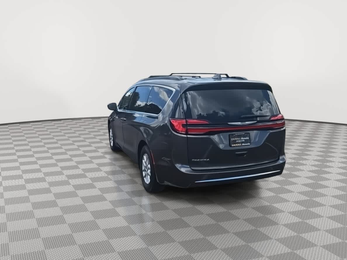 2022 Chrysler Pacifica Touring L 7