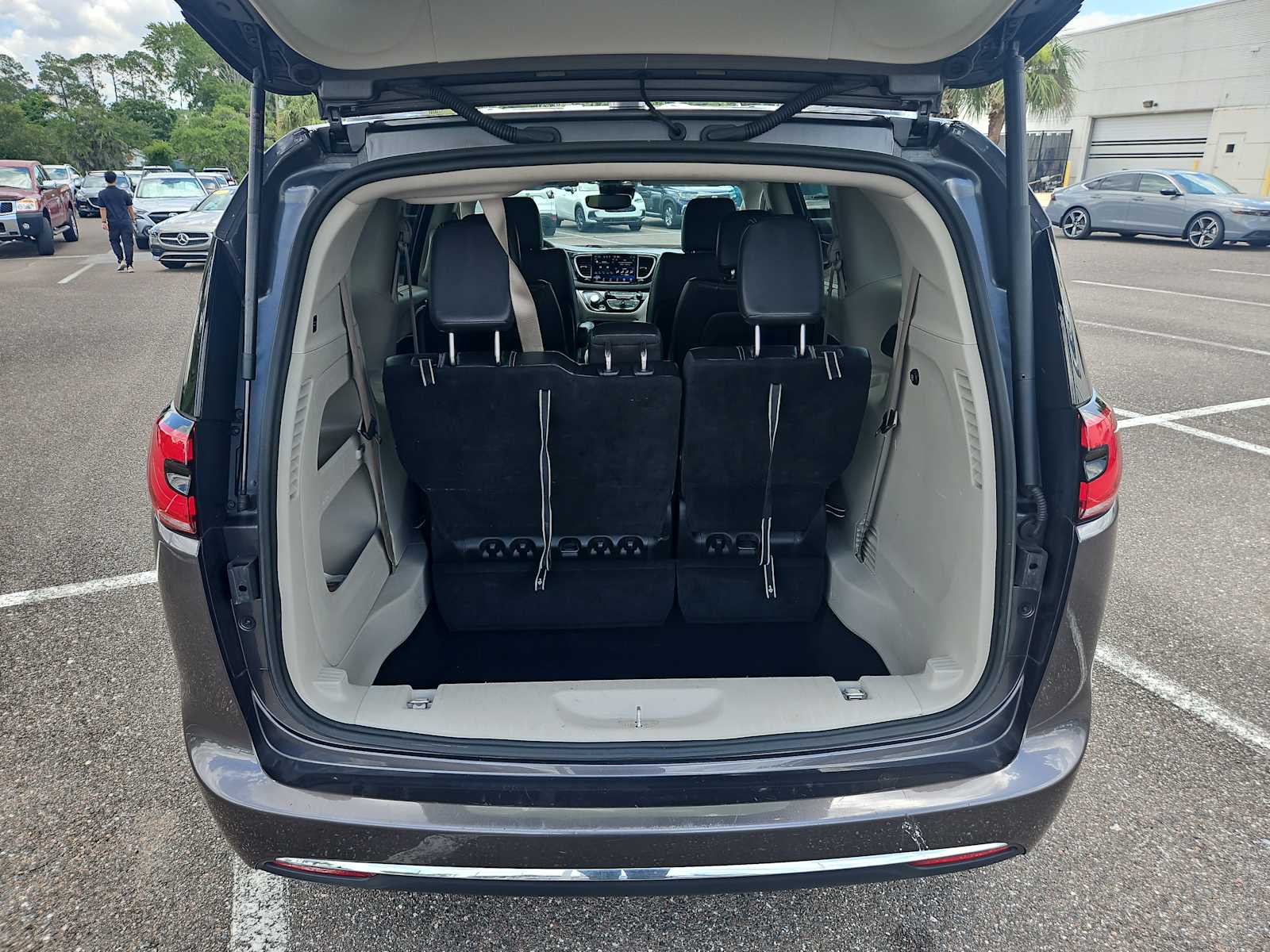 2022 Chrysler Pacifica Touring L 20